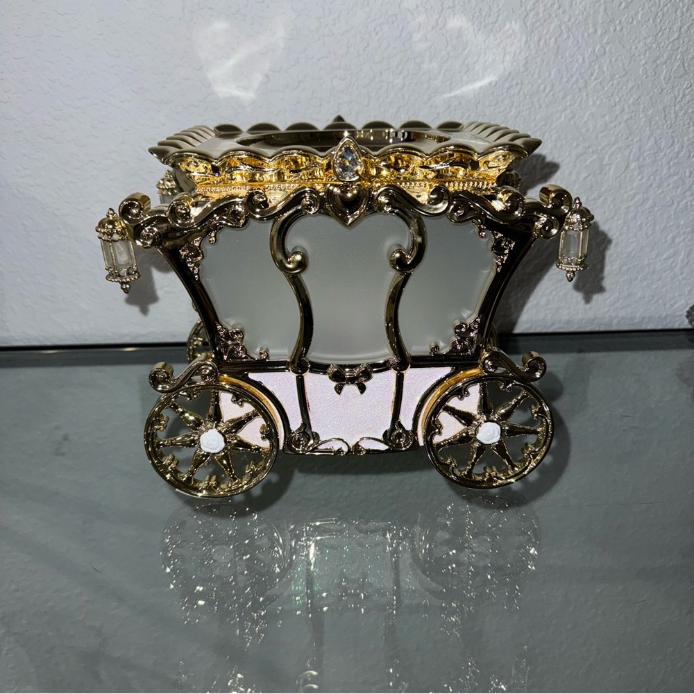 Disney Carriage Candle Holder Bath and Body Works - Picture 3 of 5
